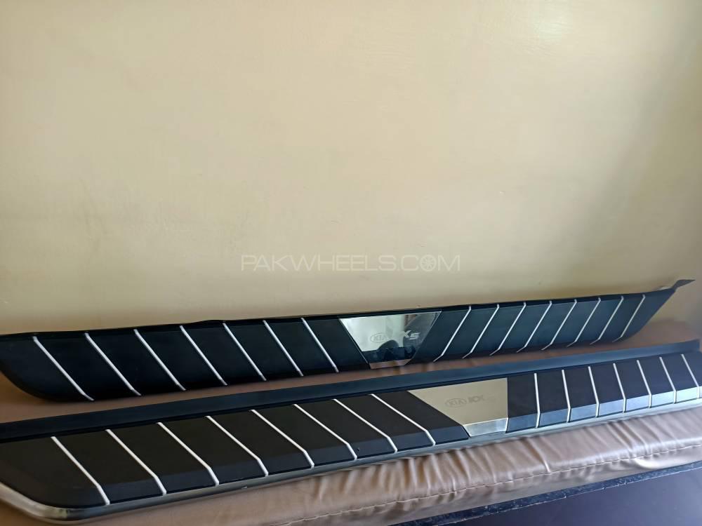 tucson and kia Sportage side steps foot rest kx5 Image-1