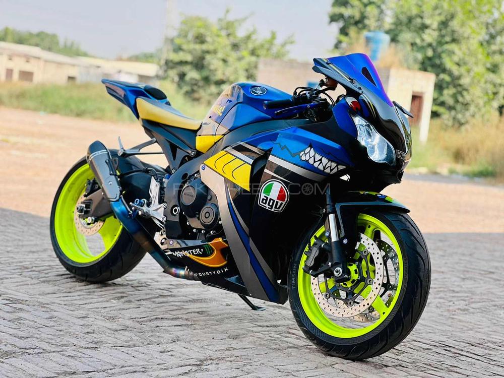 Honda CBR 1000RR - 2008 blue bird Image-1