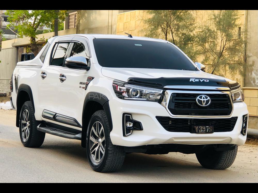 Toyota Hilux Revo V Automatic 2.8 2019 for sale in Karachi | PakWheels