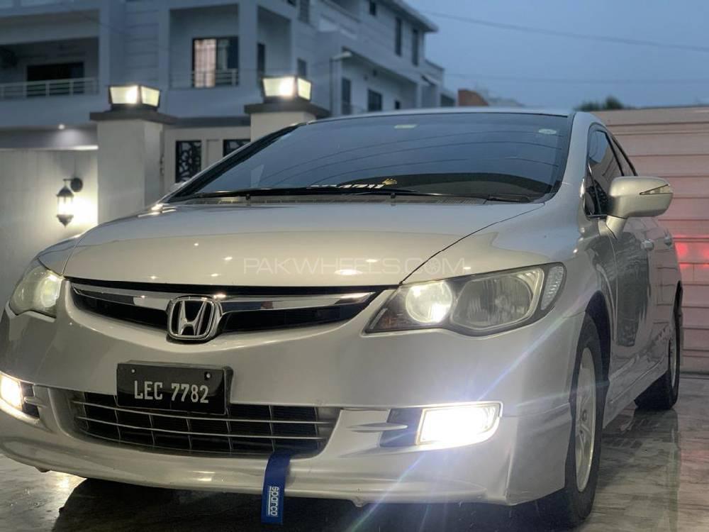 Honda Civic 2010 for Sale in Hassan abdal Image-1