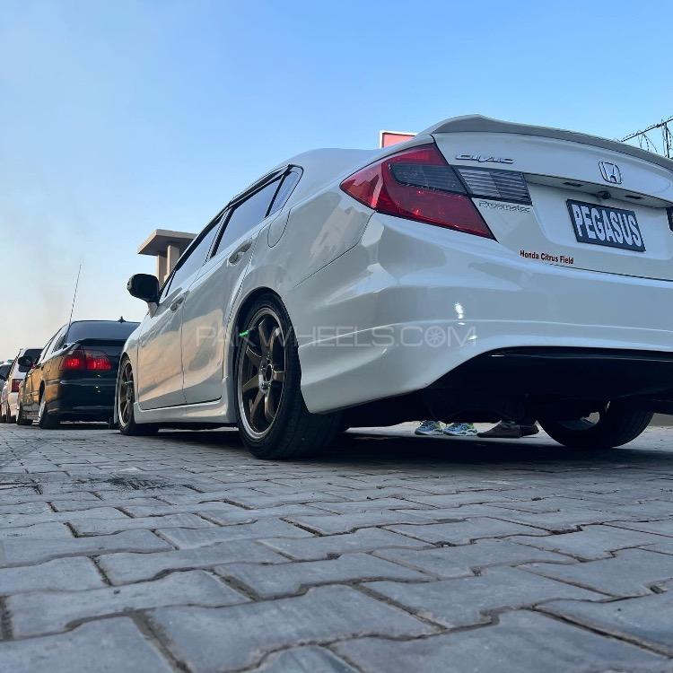 Honda Civic - 2012  Image-1