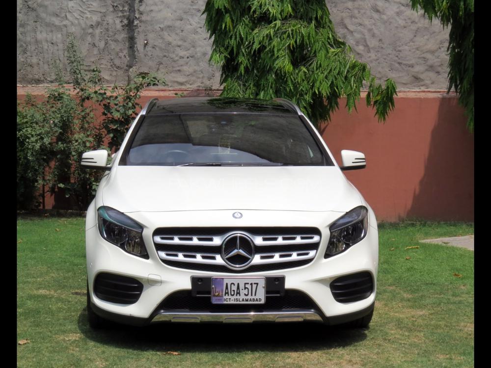 Mercedes Benz GLA Class 2017 for Sale in Gujranwala Image-1