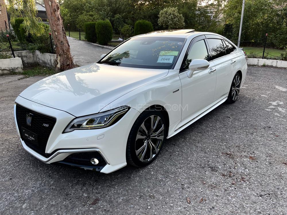 Toyota crown 2018 характеристики