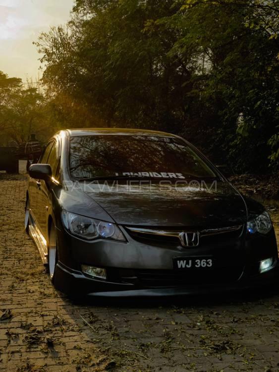 Honda Civic - 2012  Image-1