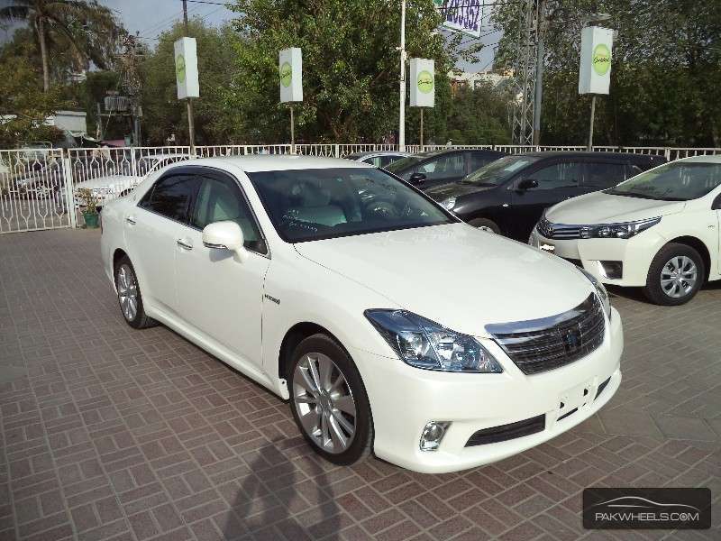 Toyota Crown 2011 for Sale in Karachi Image-1
