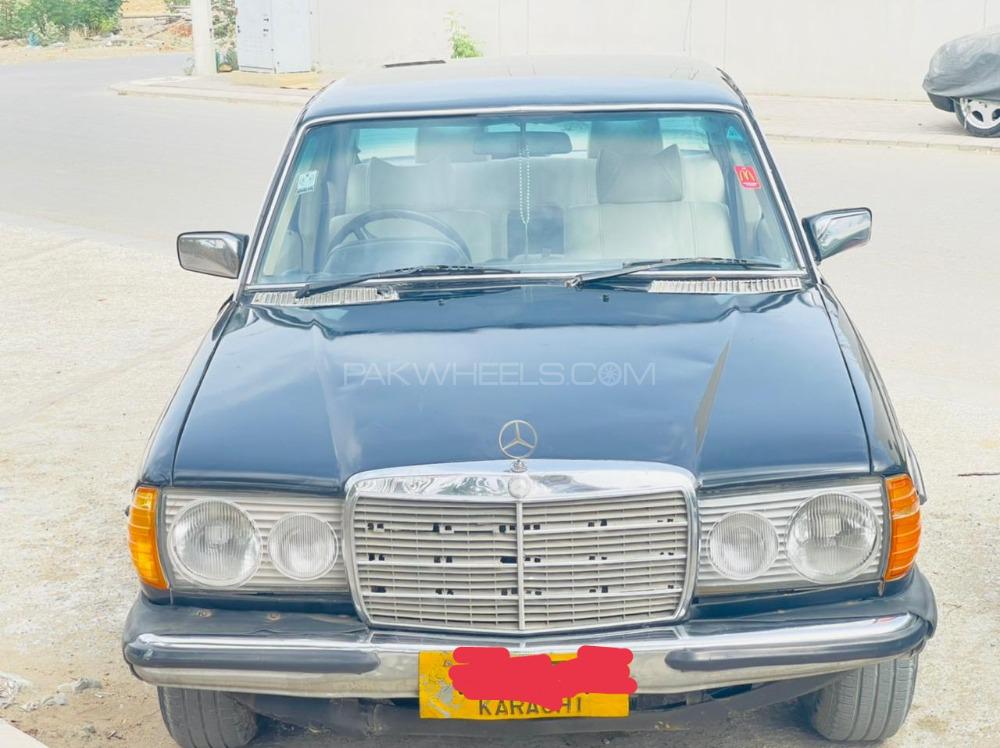 Mercedes Benz E Class 1979 for Sale in Karachi Image-1