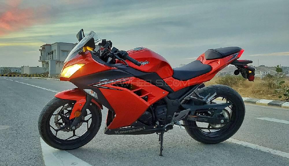 Used Kawasaki Ninja ZX300 2016 Bike for sale in Karachi - 330692 ...