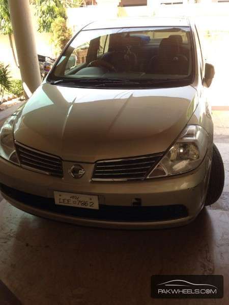 Nissan Tiida 2008 for Sale in Lahore Image-1