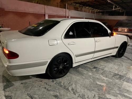 Mercedes Benz E Class - 2002