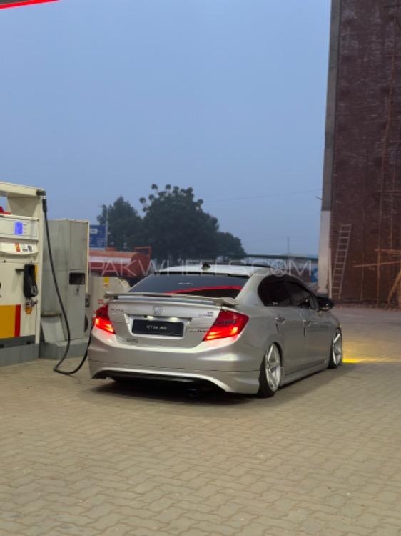 Honda Civic - 2013  Image-1