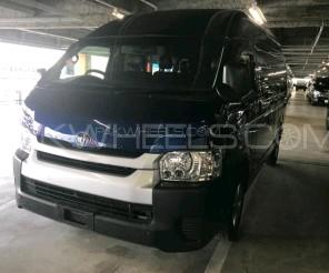 Toyota Hiace 2017 for Sale in Lahore Image-1