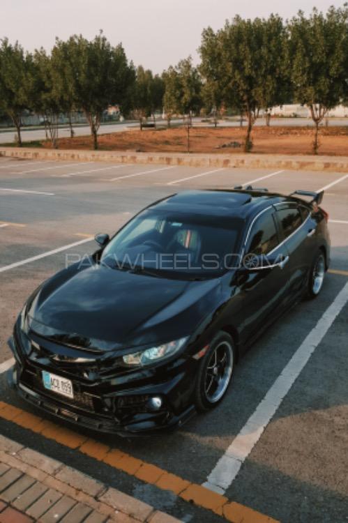 Honda Civic - 2016  Image-1