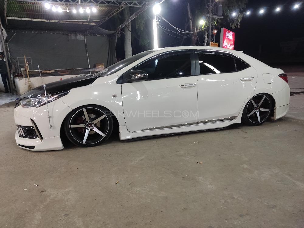 Toyota Corolla - 2017  Image-1