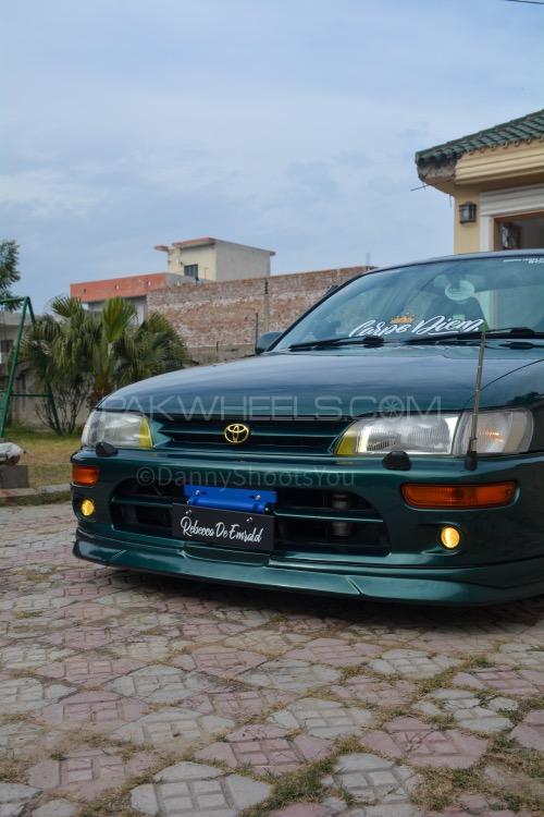 Toyota Corolla - 2000  Image-1
