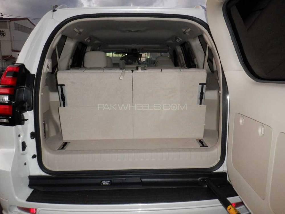 Toyota Prado 2017 for Sale in Karachi Toyota Prado 2017 for Sale in Karachi Image-19