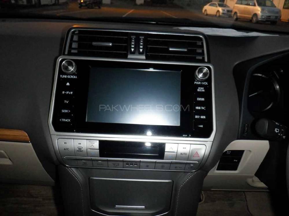 Toyota Prado 2017 for Sale in Karachi Toyota Prado 2017 for Sale in Karachi Image-16