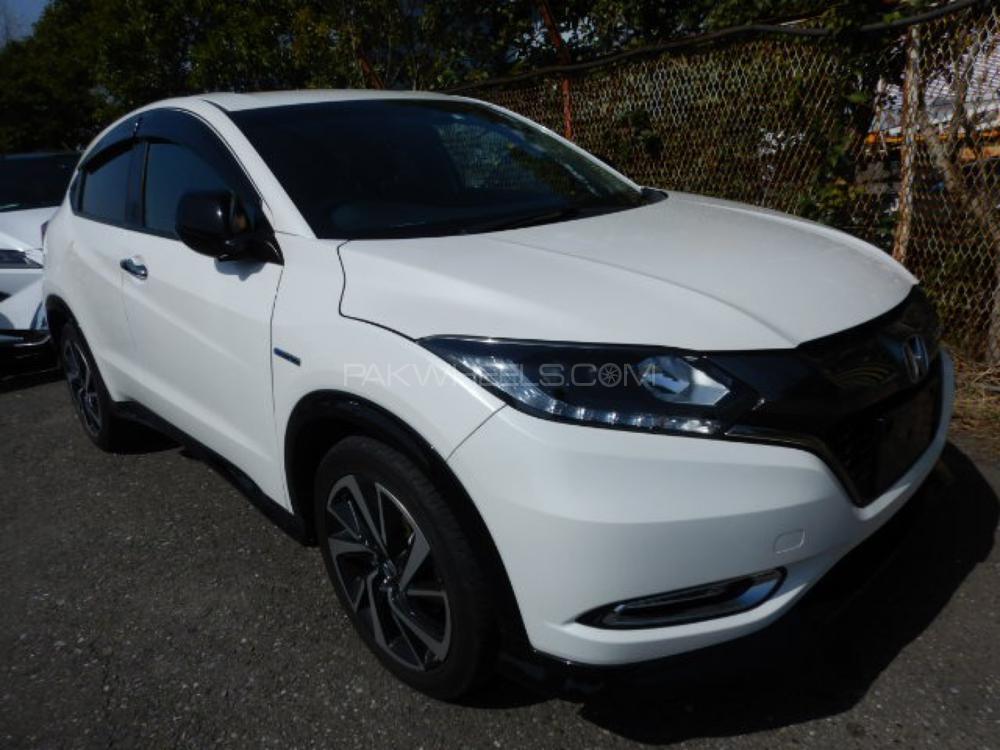 Honda Vezel Hybrid Rs Honda Sensing 16 For Sale In Karachi Pakwheels