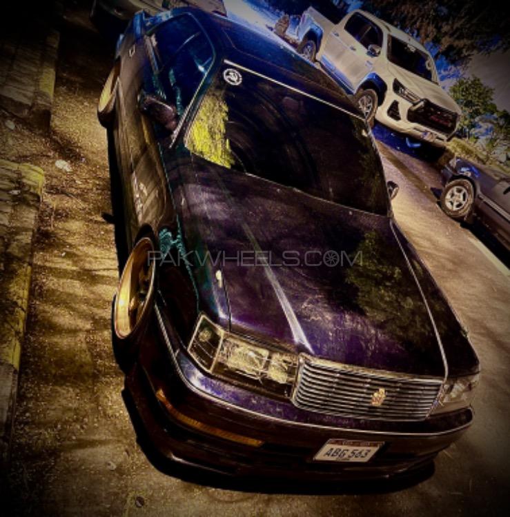 Toyota Crown - 1998  Image-1