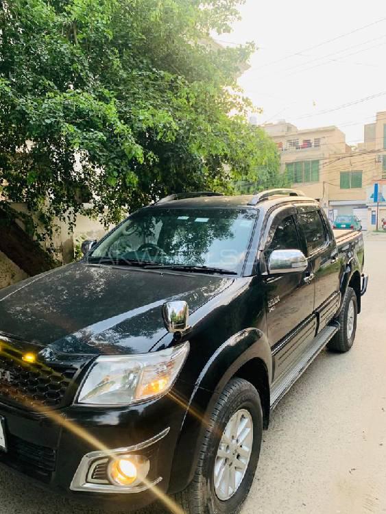 Toyota Hilux Vigo Champ GX 2015 for sale in Lahore PakWheels