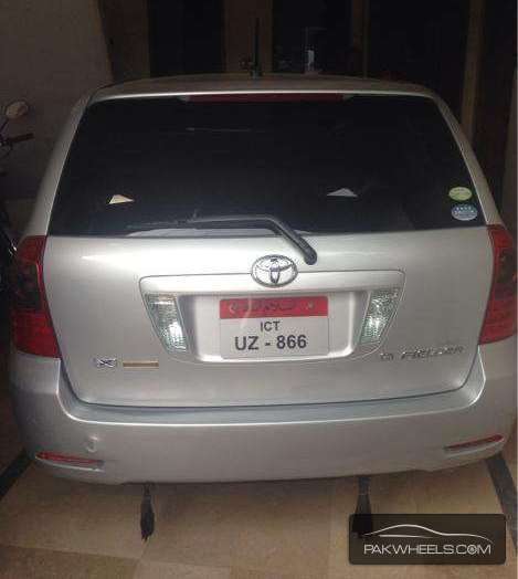 Toyota Corolla Fielder 2012 for Sale in Islamabad Image-1