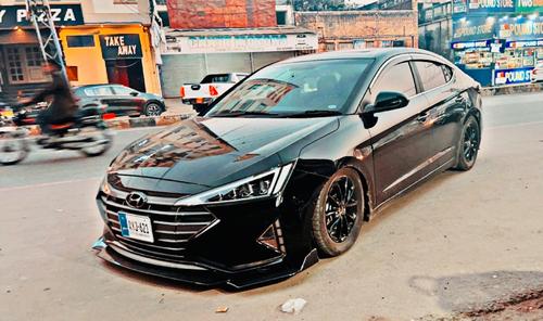 Hyundai Elantra - 2022