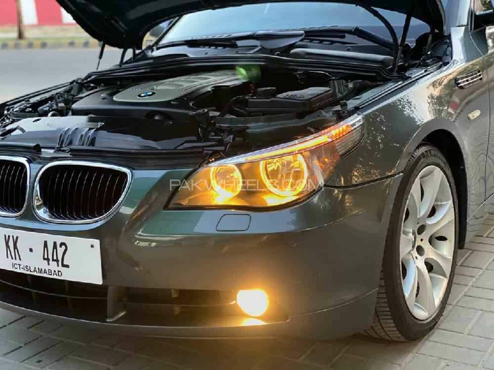 BMW 5 Series 2004 for Sale in Attock Image-1