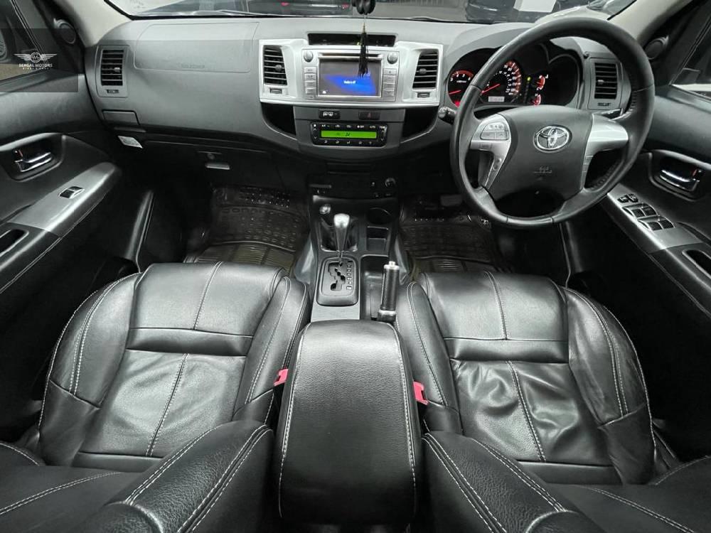 Toyota Hilux 2014 for Sale in Rawalpindi Toyota Hilux 2014 for Sale in Rawalpindi Image-6