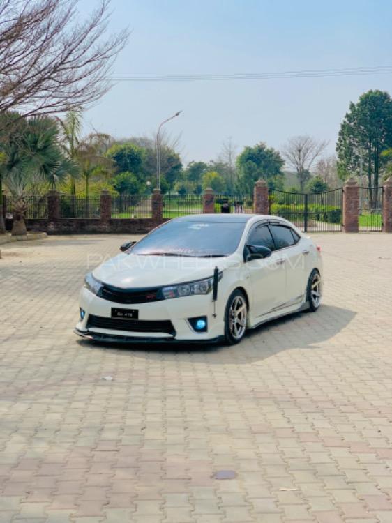 Toyota Corolla - 2015  Image-1