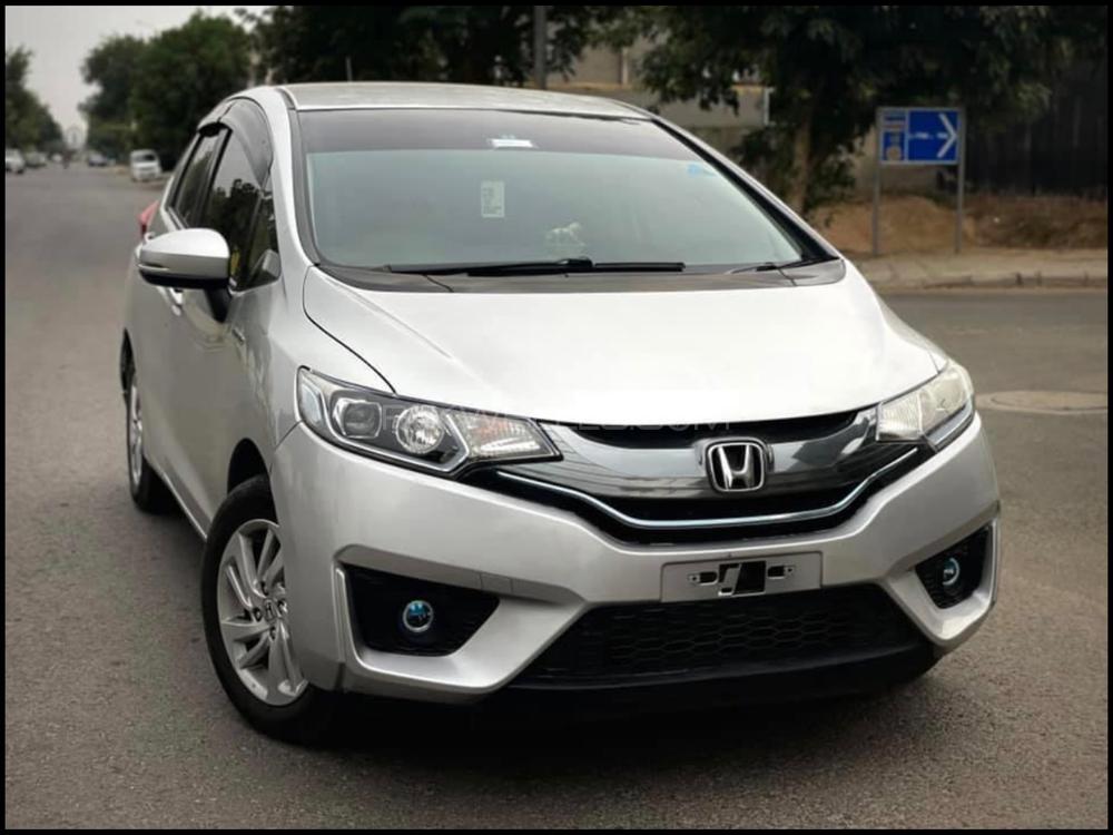 Honda Fit 1 5 Hybrid S Package 14 For Sale In Lahore Pakwheels