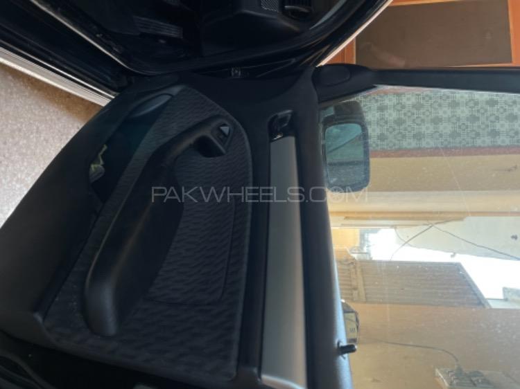 بی ایم ڈبلیو 3 سیریز 2000 for Sale in راولپنڈی بی ایم ڈبلیو 3 سیریز 2000 for Sale in راولپنڈی Image-7