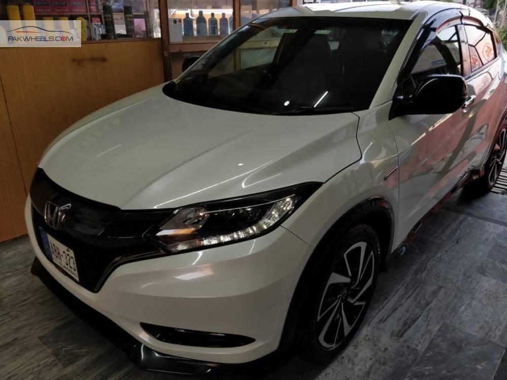 Honda Vezel Hybrid Rs Honda Sensing 16 For Sale In Islamabad Pakwheels