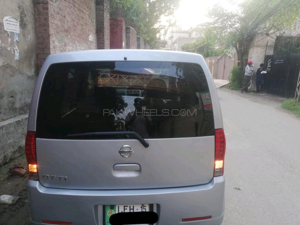 نسان اوٹی 2011 for Sale in لاہور نسان اوٹی 2011 for Sale in لاہور Image-3