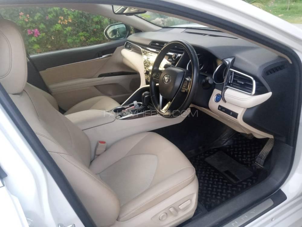 Toyota Camry 2018 for Sale in Karachi Toyota Camry 2018 for Sale in Karachi Image-6