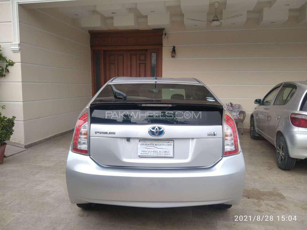 Toyota Prius 2014 for Sale in Islamabad Toyota Prius 2014 for Sale in Islamabad Image-11
