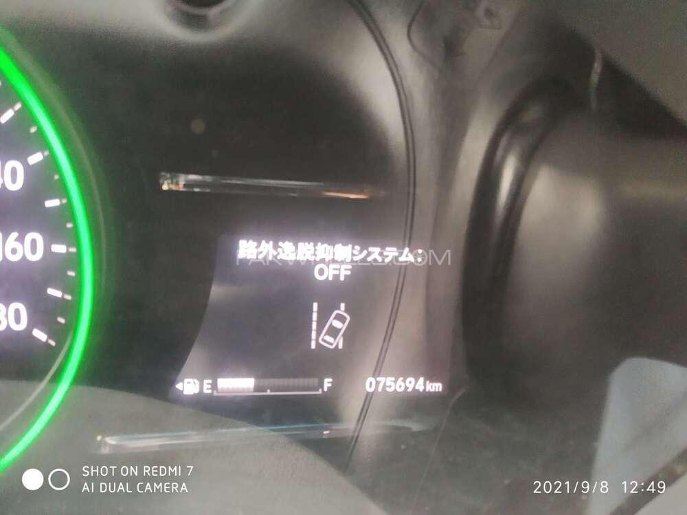 Honda Vezel 2017 for Sale in Lahore Honda Vezel 2017 for Sale in Lahore Image-8