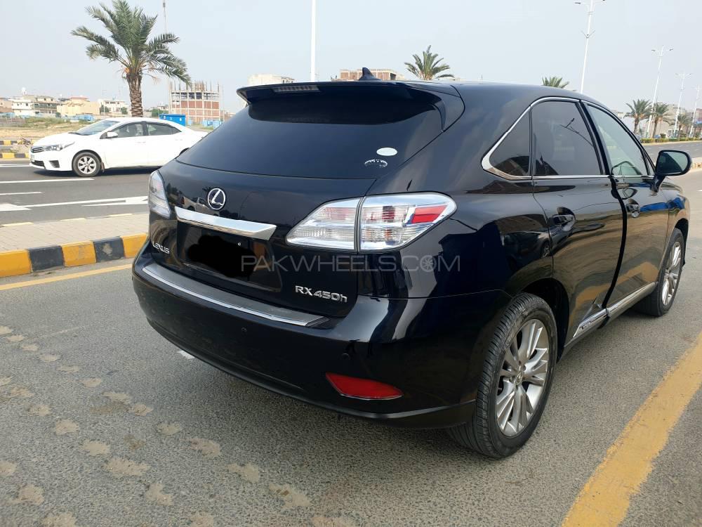 Lexus RX Series 2011 for Sale in Lahore Lexus RX Series 2011 for Sale in Lahore Image-4