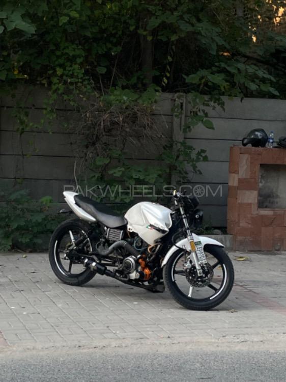Yamaha YBR 125G - 2018  Image-1