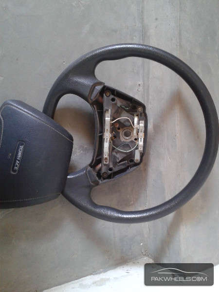 Toyota TownAce steering wheel Image-1