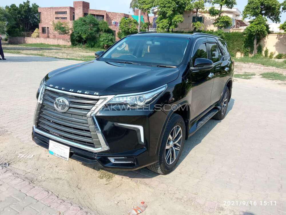 Toyota Fortuner 2019 for Sale in Lahore Toyota Fortuner 2019 for Sale in Lahore Image-3