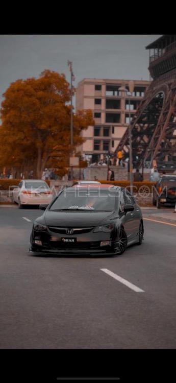 ہونڈا سوک - 2011  Image-1