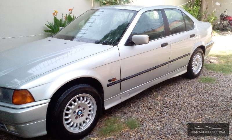 BMW 3 Series 1997 for Sale in Peshawar Image-1