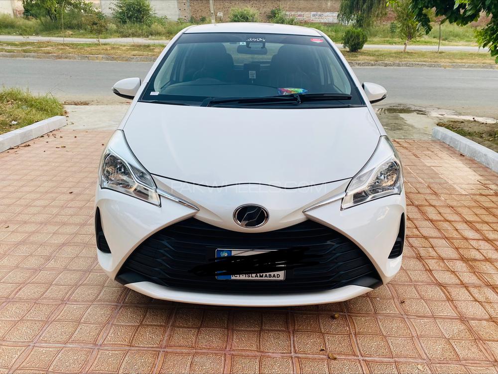 Toyota Vitz 2017 for Sale in Islamabad Image-1