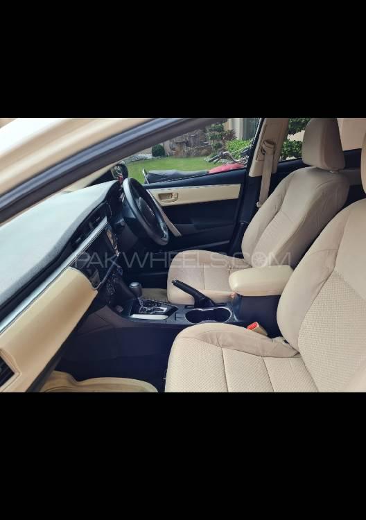 Toyota Corolla 2015 for Sale in Lahore Toyota Corolla 2015 for Sale in Lahore Image-11