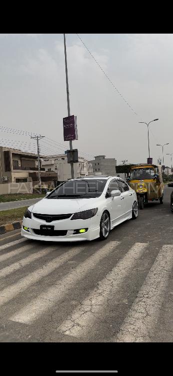 ہونڈا سوک - 2010  ہونڈا سوک - 2010  Image-1