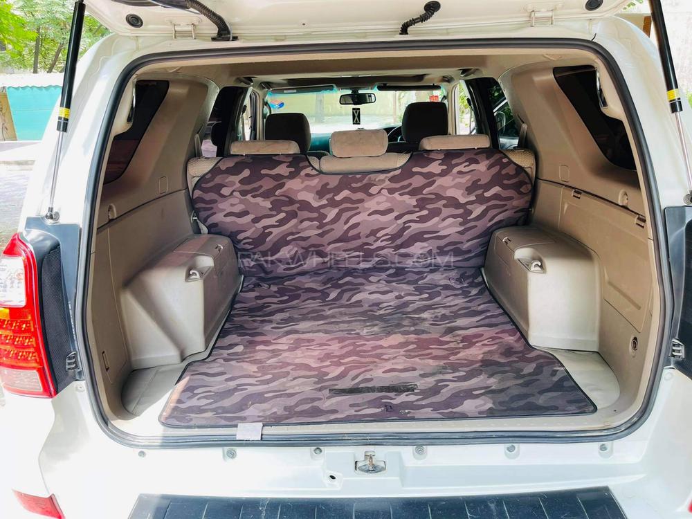 Toyota Surf 2005 for Sale in Islamabad Toyota Surf 2005 for Sale in Islamabad Image-8