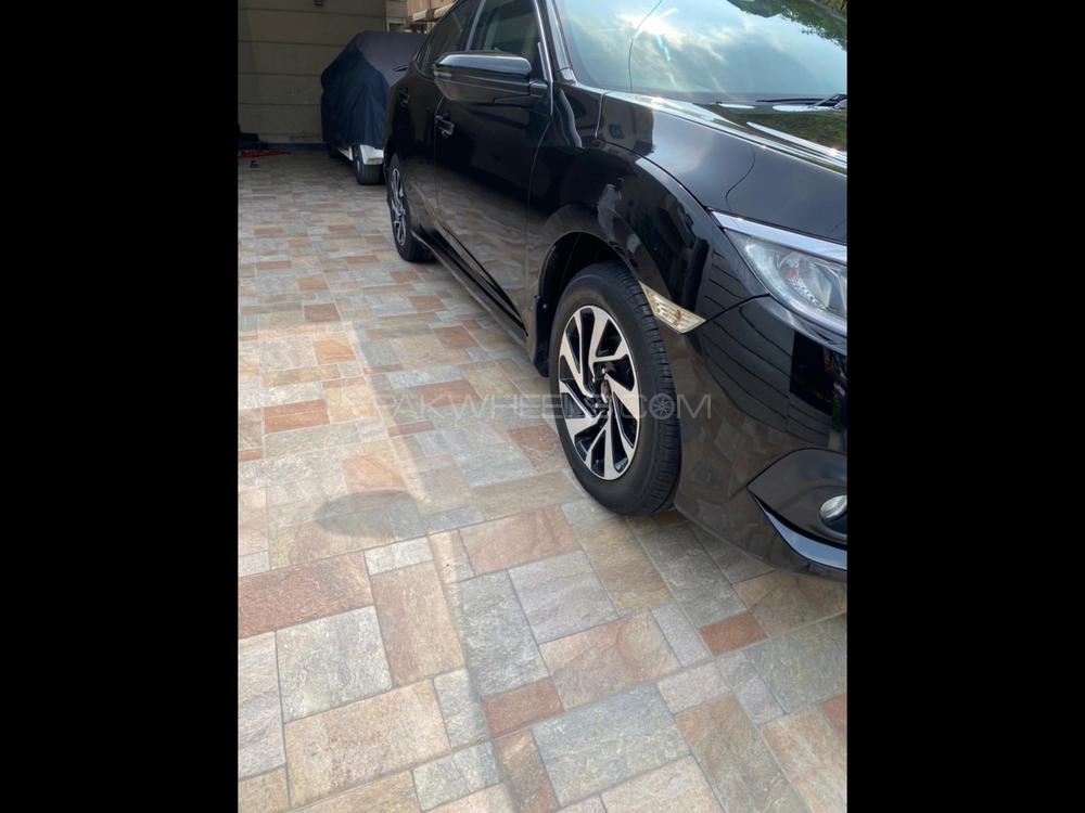 Honda Civic 2017 for Sale in Lahore Honda Civic 2017 for Sale in Lahore Image-3