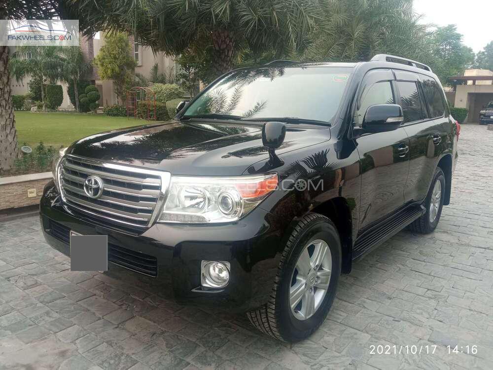 Toyota Land Cruiser 2013 for Sale in Lahore Toyota Land Cruiser 2013 for Sale in Lahore Image-3