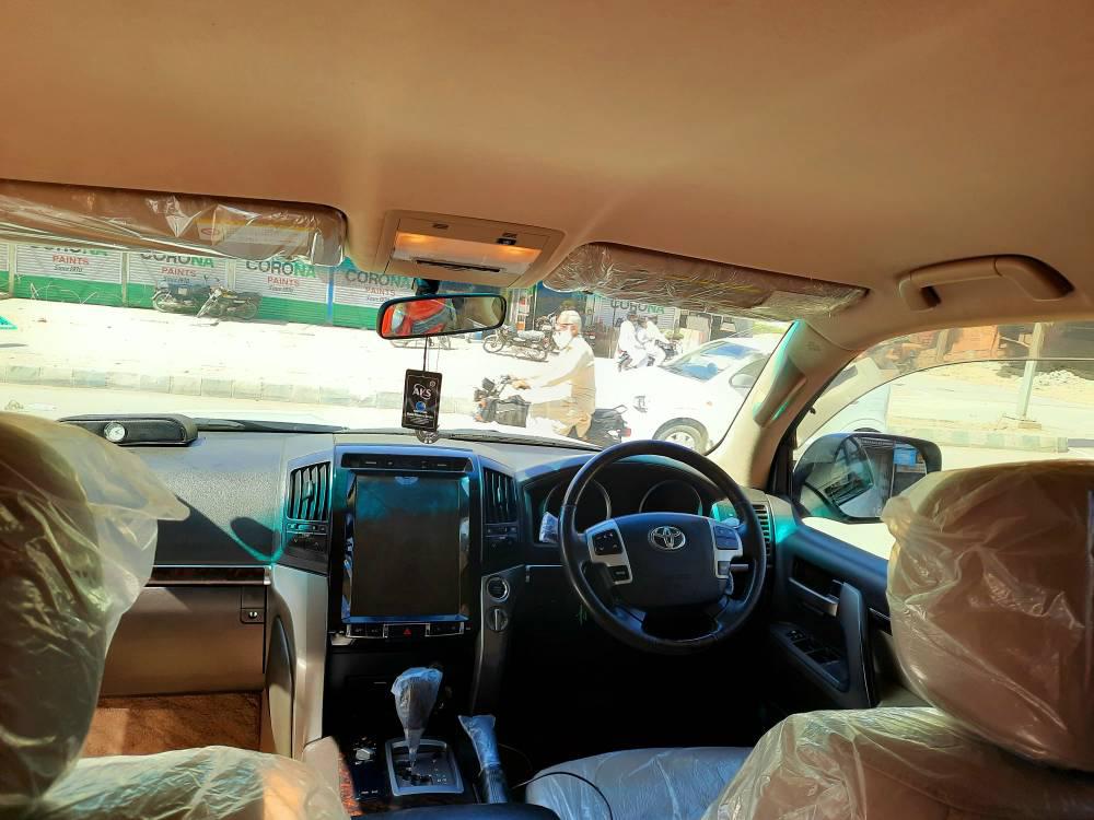 Toyota Land Cruiser 2011 for Sale in Hyderabad Toyota Land Cruiser 2011 for Sale in Hyderabad Image-6