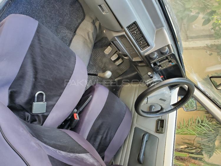 Suzuki Mehran 2013 for Sale in Lahore Suzuki Mehran 2013 for Sale in Lahore Image-7