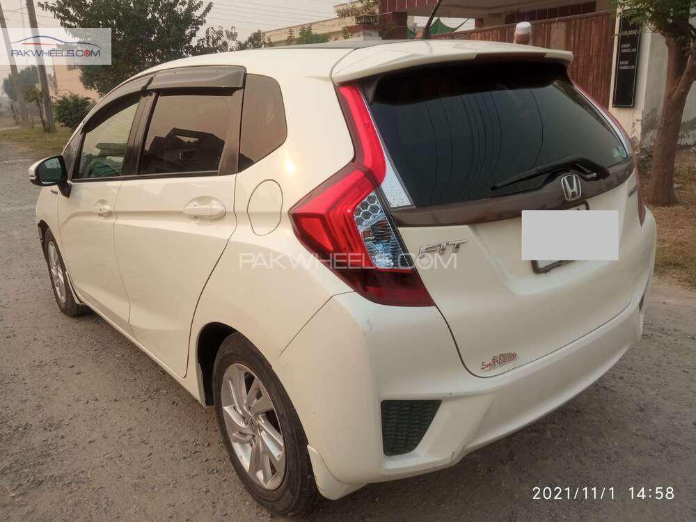 Honda Fit 2013 for Sale in Lahore Honda Fit 2013 for Sale in Lahore Image-5